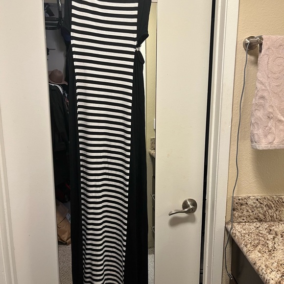 Striped maxi dress - Picture 7 of 7